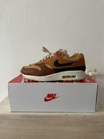 Nike air max schoenen SNKRS DAY, Kleding | Heren, Schoenen, Bruin, NIKE, Ophalen of Verzenden, Sneakers of Gympen