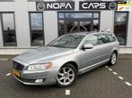 Volvo V70 1.6 T4 Nordic+|Leer|Trekhaak|xenon|Navi|PDC|NAP, Auto's, Volvo, 4 cilinders, Met garantie (alle), 1600 kg, Zilver of Grijs