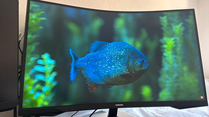 Samsung Odyssey 37 inch QuadHD, Computers en Software, Monitoren, Zo goed als nieuw, 101 t/m 150 Hz, DisplayPort, Gaming, Ingebouwde speakers
