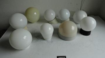 Schroefballonnen, wand en plafond glas met schroefrand beschikbaar voor biedingen