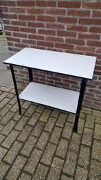 Volledig geëmailleerd tafeltje, Ophalen