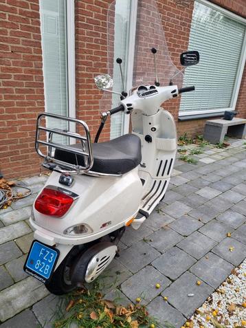 Vespa 2 Takt - Starten en Rijden! beschikbaar voor biedingen