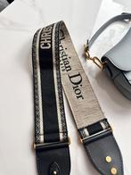 Christian Dior saddle Tas Riem, Sieraden, Tassen en Uiterlijk, Tassen | Damestassen, Ophalen of Verzenden, Zo goed als nieuw, Beige