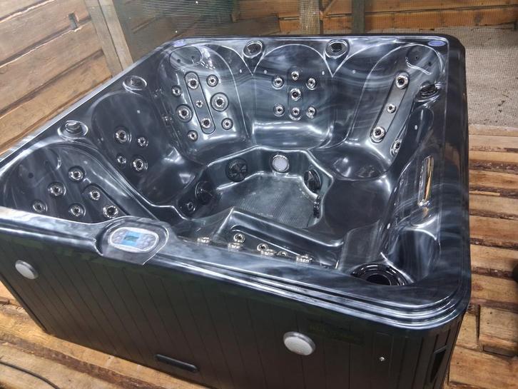 Balboa NIEUWE  jacuzzi OP VOORRAAD!incl bezorging&garantie, Tuin en Terras, Bubbelbaden en Hottubs, Gebruikt, Filter, Ophalen of Verzenden
