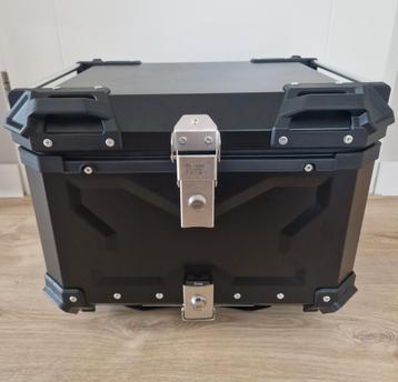 Aluminium topkoffer beschikbaar voor biedingen