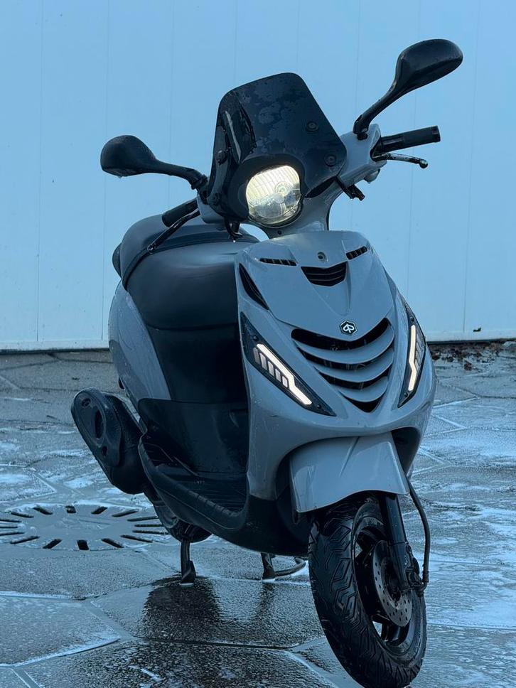Zip 4 takt, Fietsen en Brommers, Scooters | Piaggio, Zip, Benzine, Ophalen