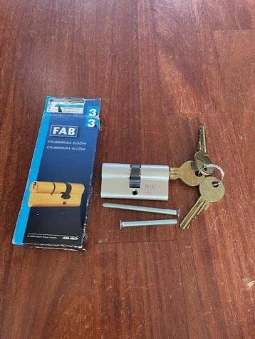 Nieuw Cilinderslot beschikbaar voor biedingen