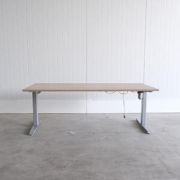 Elektrisch zit-sta bureau - 180x80cm - H64-126cm - BR77 beschikbaar voor biedingen