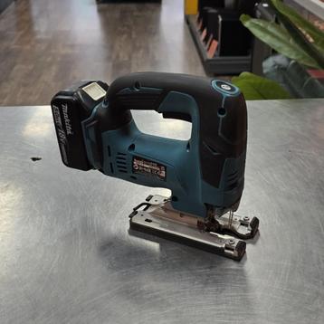 Makita DJV182Z (D-Greep) incl accu 18V Li-Ion Accu decoupeer beschikbaar voor biedingen