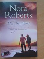 Nora Roberts - Het strandhuis, Ophalen of Verzenden, Zo goed als nieuw, Nederland, Nora Roberts
