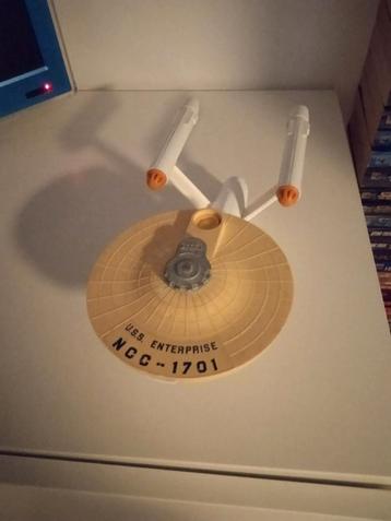 Dinky Toys USS Enterprise ncc1701 diecast ruimteschip  beschikbaar voor biedingen