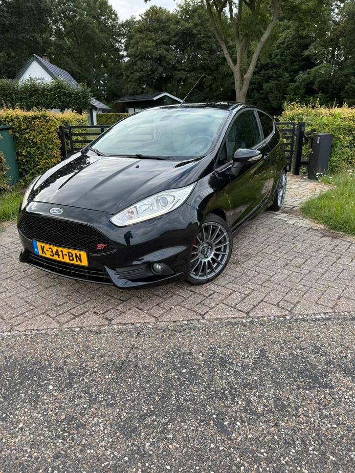 Ford Fiësta 1.6 Ecoboost 3DR 2014 Zwart, Auto's, Ford, Particulier, Fiësta, Benzine, D, Hatchback, Handgeschakeld, Geïmporteerd