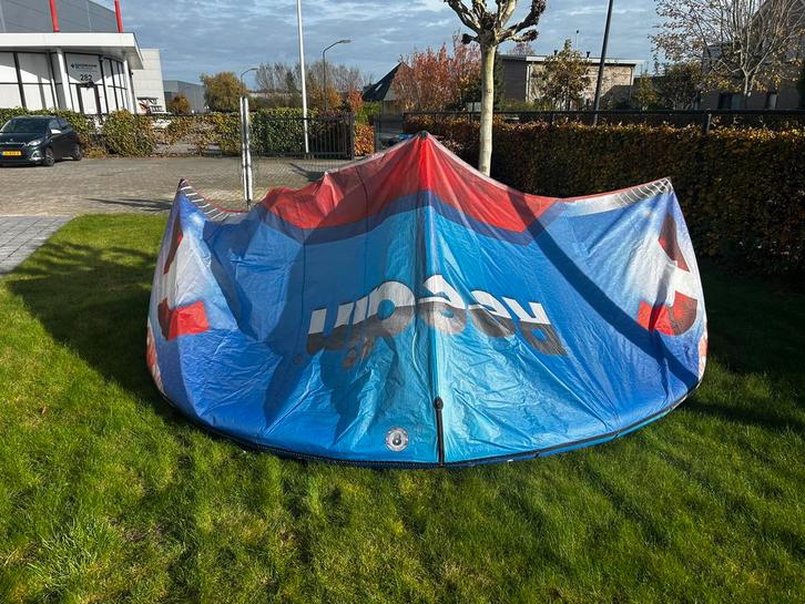 Reedin Hypermodel 2025 (brainchild) 8m, Watersport en Boten, Kitesurfen, Zo goed als nieuw, Kite, 8 m², Geen board, Ophalen of Verzenden
