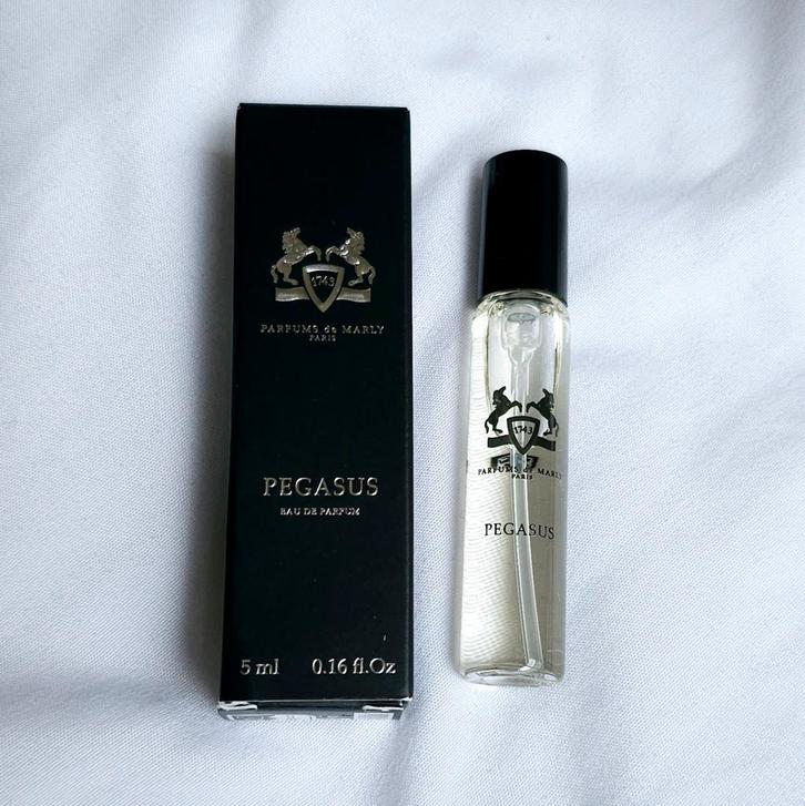 NU €15 ‼️ Parfums de Marly Pegasus niche parfum 5 ml, Sieraden, Tassen en Uiterlijk, Uiterlijk | Parfum, Ophalen of Verzenden