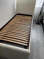 Eenpersoonsbed met lattenbodem. 90x200, Huis en Inrichting, Slaapkamer | Bedden, Ophalen, Zo goed als nieuw
