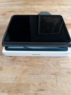 Apple iPad Air Blauw + Hoes (2024, 128GB, 6e generatie), Computers en Software, Apple iPads, Ophalen, Overige modellen, Blauw