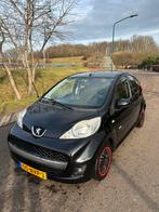 Peugeot 107 1.0 5DR | AIRCO | ONDERHOUDSHISTORY AANWEZIG, Auto's, Peugeot, Voorwielaandrijving, Euro 5, Stof, Zwart