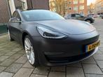Tesla Model 3 mat zwart gewrapt, Automaat, 1831 kg, Origineel Nederlands, Elektrisch