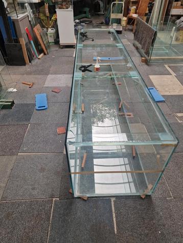   Aquarium  300x70x70  extra helder  voorruit 895.00  EURO  beschikbaar voor biedingen
