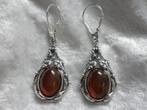 Mooie Sierlijke Zilveren Oorhangers met Barnsteen, Sieraden, Tassen en Uiterlijk, Antieke sieraden, Verzenden, Zilver, Oorbellen