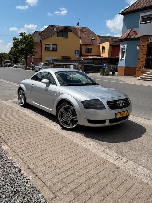 Audi TT 1.8 | milltek uitlaat, Auto's, Audi, Particulier, TT, Benzine, Coupé, Handgeschakeld, Origineel Nederlands, Zilver of Grijs