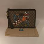 Gucci Pouch Limited X Donald Duck | Nette Staat, Gucci, Gebruikt, Support@gucci.com, 30 Avenue Montaigne
75008 Paris