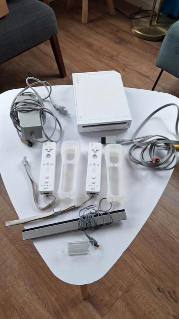 Wii Compleet Pakket met Spellen & Accessoires beschikbaar voor biedingen