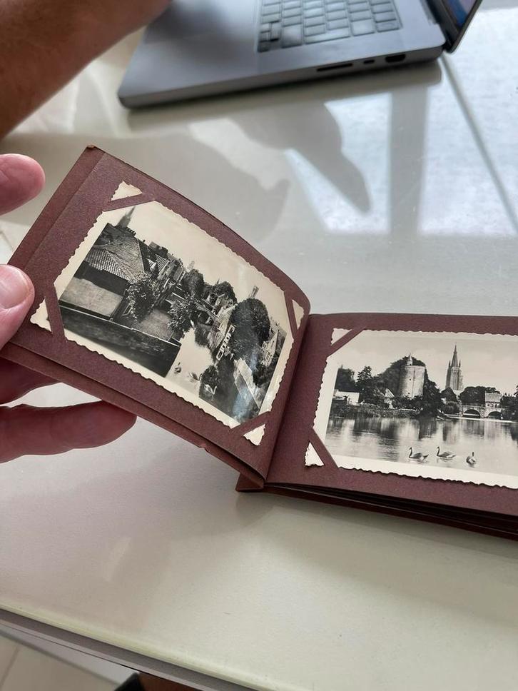 Oude foto’s in albumpje Brugge, Antiek en Kunst, Kunst | Tekeningen en Foto's, Ophalen of Verzenden
