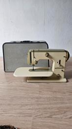 Bernina 600 - Industriële naaimachine compleet met koffer, Hobby en Vrije tijd, Naaimachines en Toebehoren, Ophalen, Gebruikt