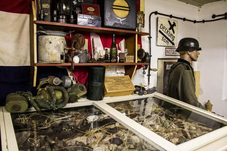 verzamel Materiaal voor een militaire verzameling, Verzamelen, Militaria | Algemeen, Overige soorten, Embleem of Badge, Nederland