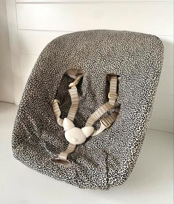 Stokke Tripp Trapp Newborn Set + Ukje Luipaardprint hoes beschikbaar voor biedingen