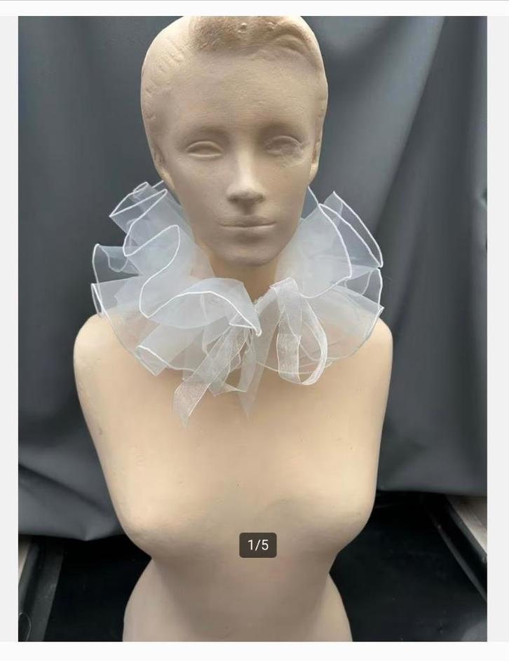 Witte Pierrot Kraag - 3 laags, striksluiting, Antiek en Kunst, Curiosa en Brocante, Ophalen of Verzenden