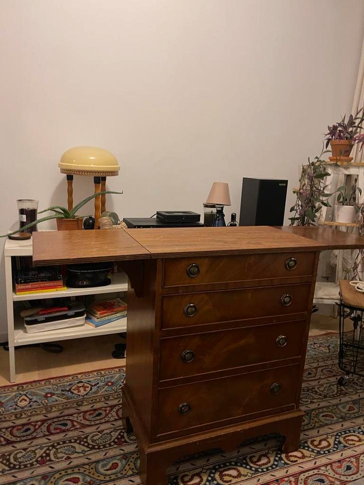 Vintage Houten Commode met Uitklapbare Zijpanelen, Antiek en Kunst, Antiek | Kantoor en Zakelijk, Ophalen