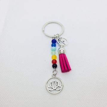 Lotus Chakra Sleutelhanger met Roze Suède Kwastje beschikbaar voor biedingen