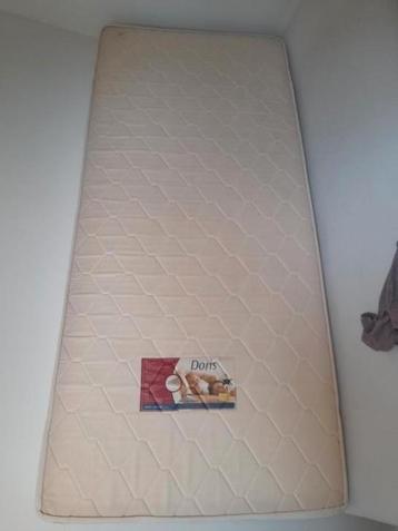 Matras 90 x 200 x 21 beschikbaar voor biedingen