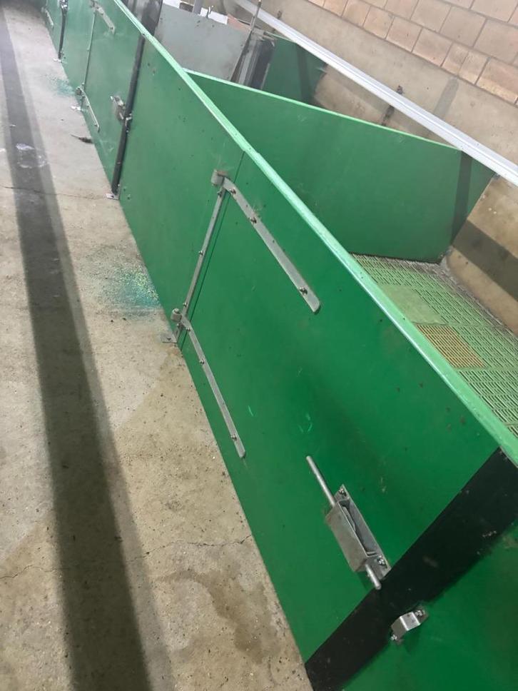 Paneltim hokinrichting voor biggen [721], Dieren en Toebehoren, Stalling en Weidegang