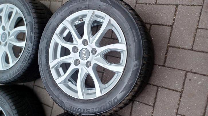 Winterbanden kia ceed  pro cee'd 205 55 16 tpms velgen, Auto-onderdelen, Banden en Velgen, Banden en Velgen, Winterbanden, 16 inch