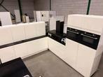 Complete Moderne Hoekkeuken Hoogglans + ATAG + GEDEMONTEERD