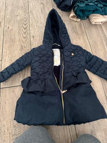 Le chic winterjas beschikbaar voor biedingen