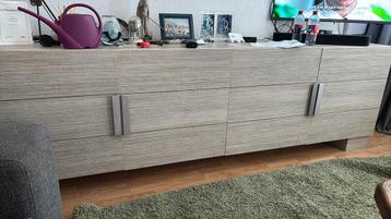 Dressoir 255 beschikbaar voor biedingen