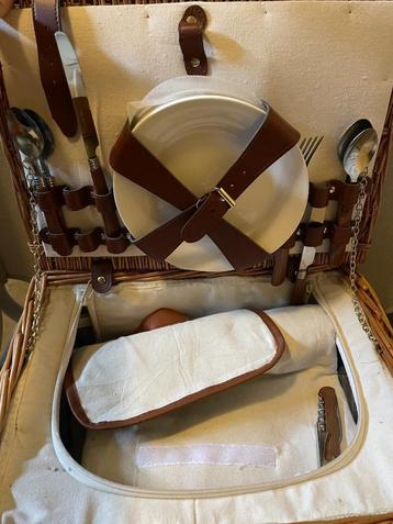 Picknickmand Willow (2 personen) beschikbaar voor biedingen