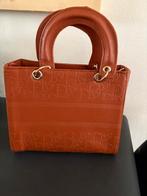 Dames handtas caramel kleur met draagriem, Sieraden, Tassen en Uiterlijk, Ophalen of Verzenden, Nieuw, Handtas