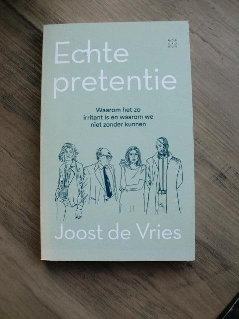 Joost de Vries - Echte pretenties, Boeken, Literatuur, Nieuw, Ophalen of Verzenden