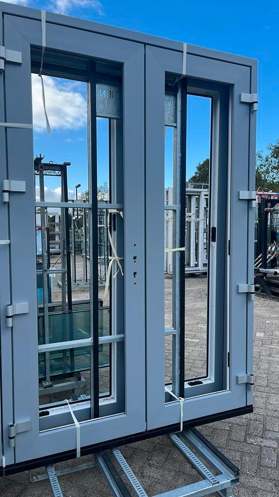 Set openslaande tuindeuren, Doe-het-zelf en Verbouw, Kozijnen en Schuifpuien, Zo goed als nieuw, Deurkozijn, Kunststof, 150 tot 225 cm