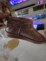 Mooie roze uggs, Ophalen of Verzenden, Zo goed als nieuw, Roze