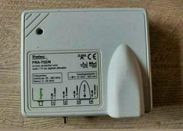 Signaalversterker,Tratec,FRA-752/N,Radio,TV,13 Volt,300mA beschikbaar voor biedingen