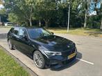 BMW 3-Serie 320i M-pakket 184pk Aut 2020 Zwart, Auto's, 1998 cc, Achterwielaandrijving, Zwart, 4 cilinders