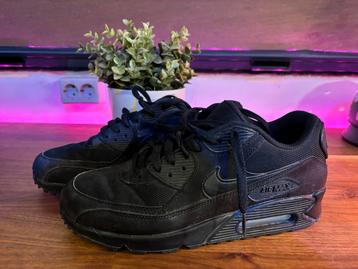 Zwarte Nike Air Max 90 - Maat 42.5 beschikbaar voor biedingen