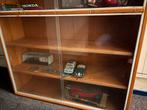 Vitrinekast met miniaturen, Huis en Inrichting, Ophalen, Gebruikt, 100 tot 150 cm, 50 tot 100 cm