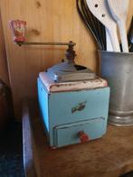 Oude houten koffiemolen, Antiek en Kunst, Ophalen of Verzenden